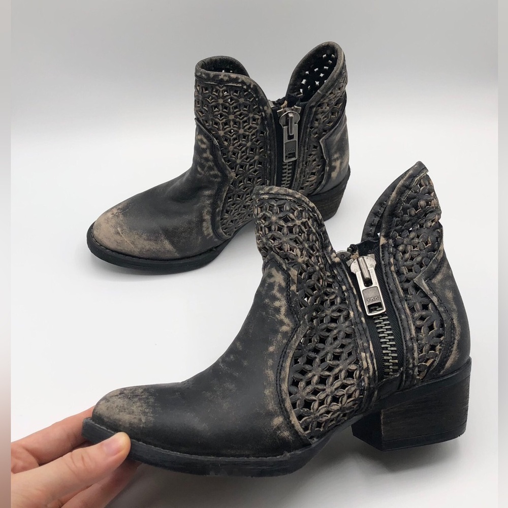 Circle G Charcoal Dark Grey Leather Western Ankle Booties Women’s Size 5.5